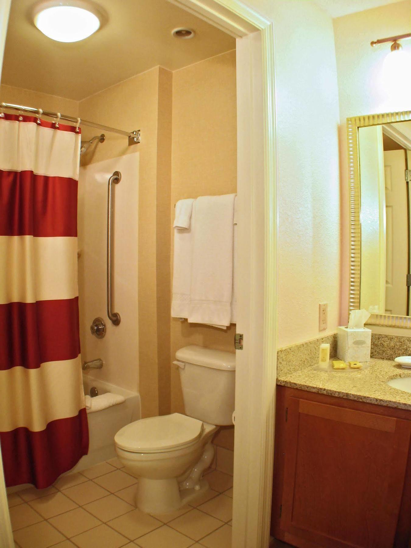 Residence Inn Саутингтон Экстерьер фото