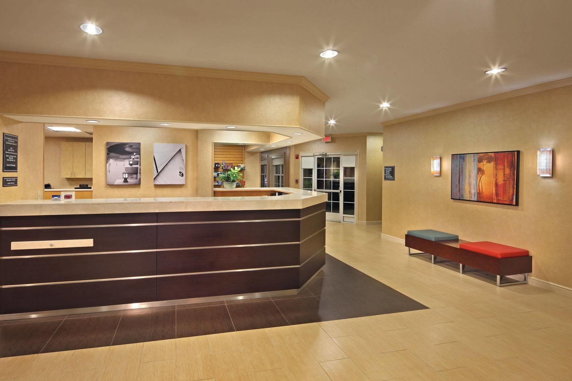 Residence Inn Саутингтон Экстерьер фото