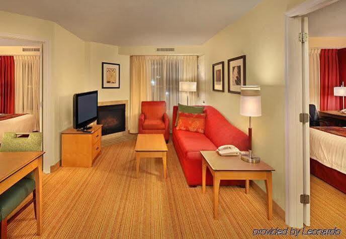 Residence Inn Саутингтон Экстерьер фото